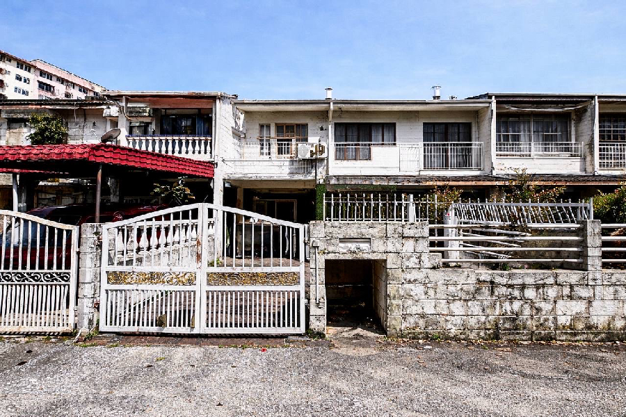 FOR SALE | DOUBLE STOREY TERRACE HOUSETaman Desaria, PJS 5, Petaling Jaya, Selangor - photo 3