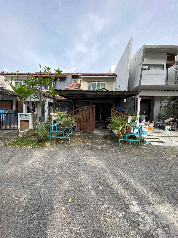 FOR SALE | DOUBLE STOREY TERRACE HOUSELa Cottage, Taman Putra Perdana, Puchong - photo 2
