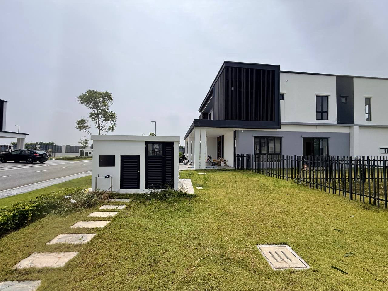 [20 ft side land] 2-STOREY SEMI-D Type BOHEMIA Eco Sanctuary, Teluk Panglima Garang, Selangor - photo 12