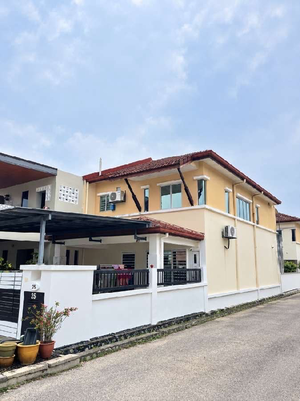 FOR SALE | FULLY EXTENDED END-LOT DOUBLE-STOREY HOUSE Taman Perindustrian UEP 7, Subang Jaya - photo 3