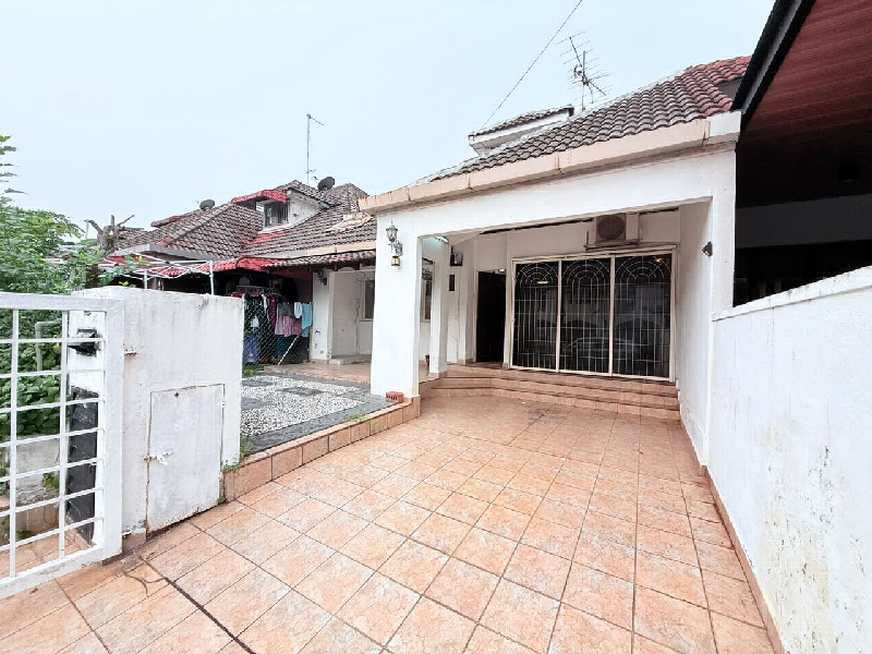FOR SALE | FREEHOLD 1.5-STOREY TERRACE HOUSE USJ 2, Subang Jaya, Selangor - photo 2