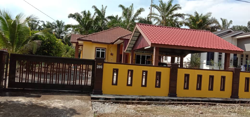 Rumah Besar Lot Banglo Air Puteh, Serdang - photo 2