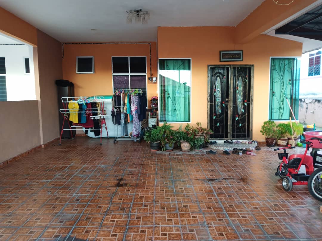 No 90, Lengkok SP Heights 6, - photo 4