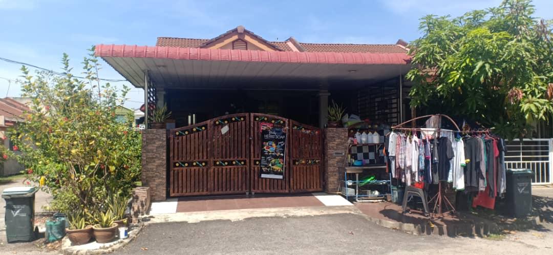 rumah teres setingkat endlot seroja parkhome sp