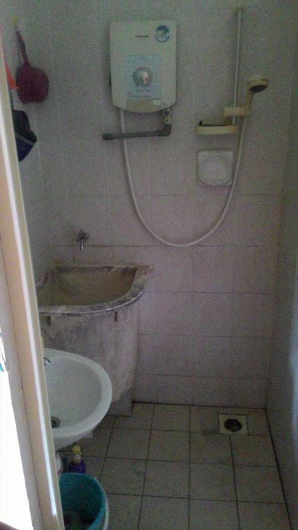 Apartment Pinang Emas Block B - photo 5