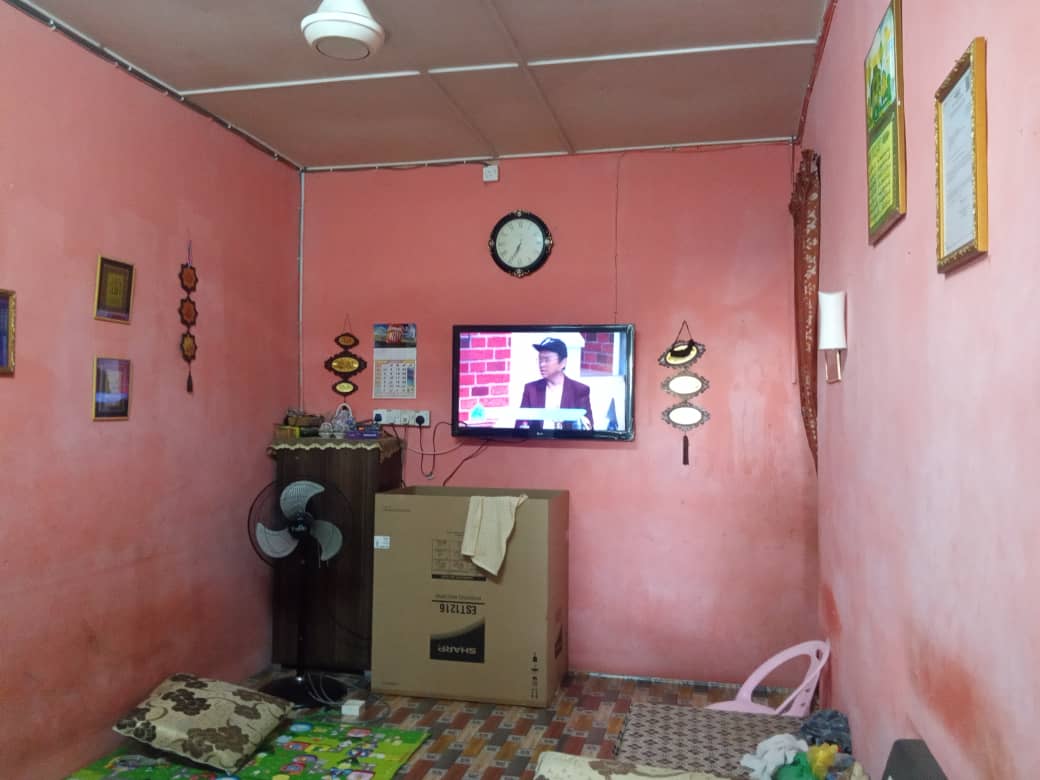 Rumah Teres Setingkat Taman Harapan - photo 5