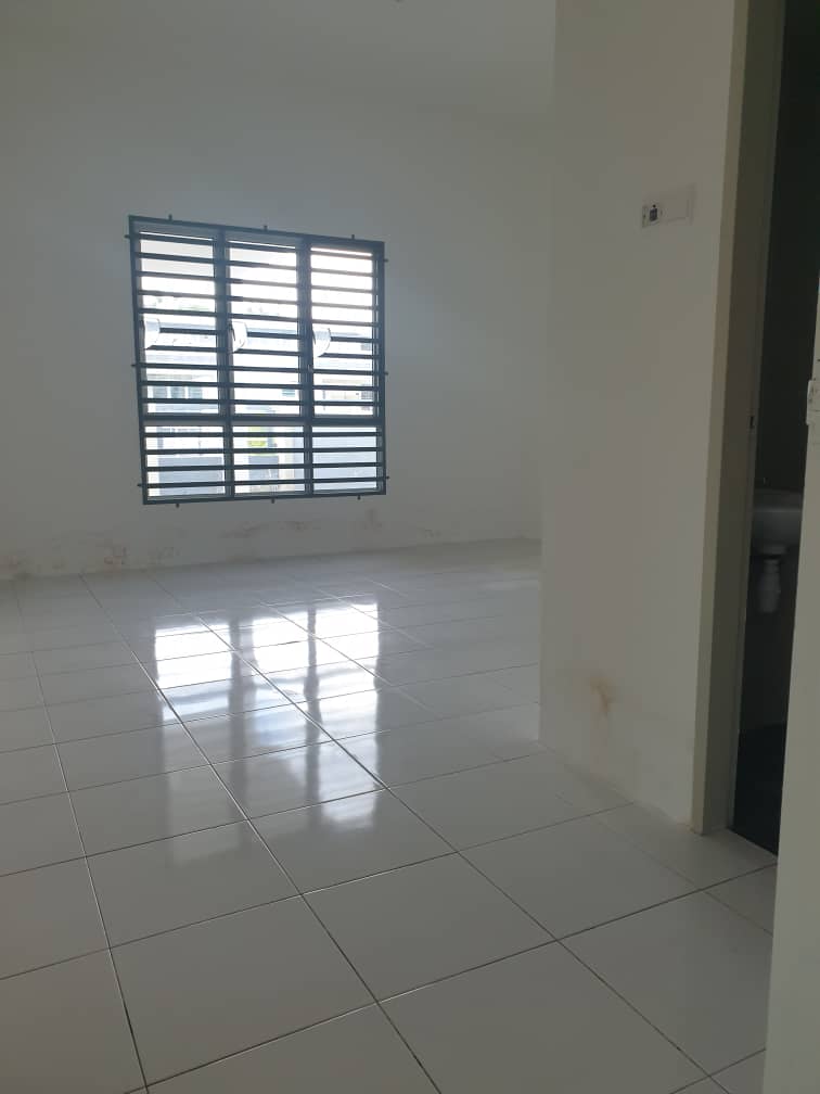 Semi D Bandar Puteri Jaya - photo 3