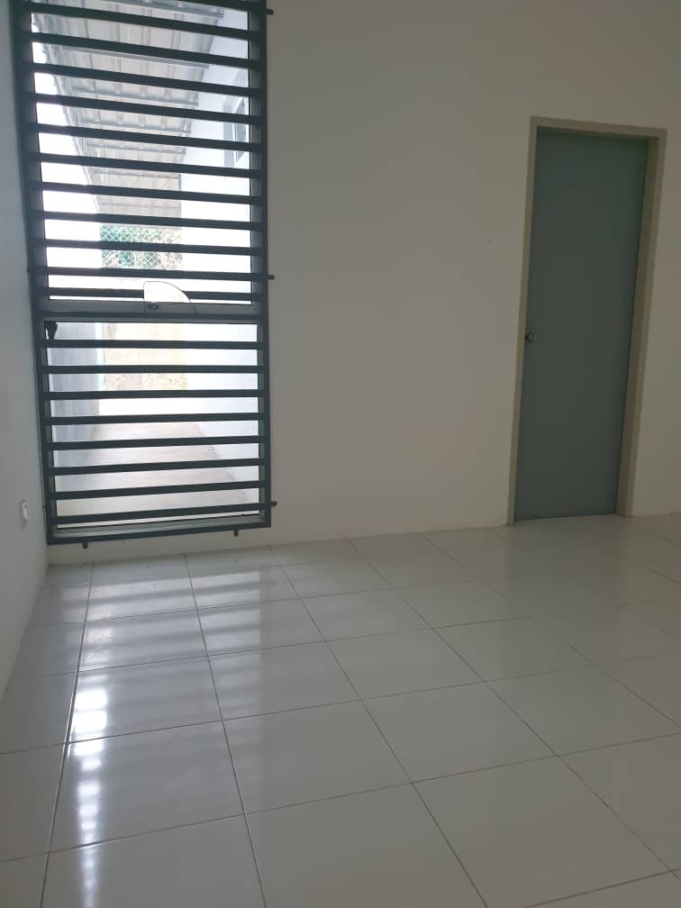 Semi D Bandar Puteri Jaya - photo 8
