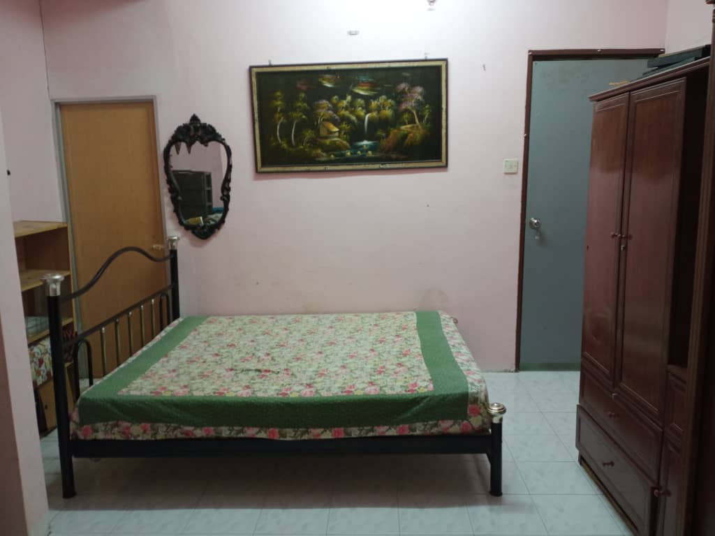 Rumah Teres Setingkat Taman Desa Aman - photo 7