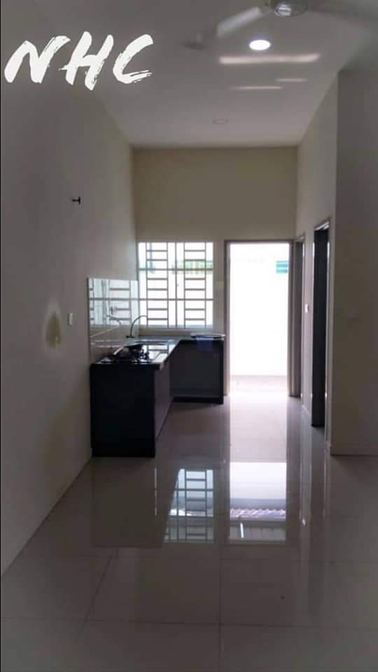 Single Storey Terrace at Taman Hijauan Valdor - photo 6