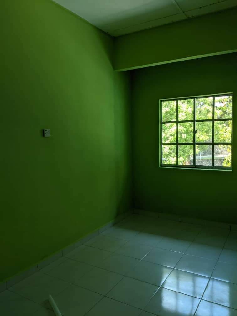 RUMAH TERES DUA TINGKAT, TAMAN JATI KULIM - photo 4