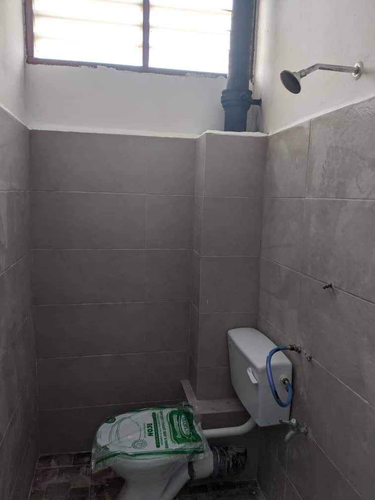 RUMAH TERES DUA TINGKAT, TAMAN JATI KULIM - photo 9