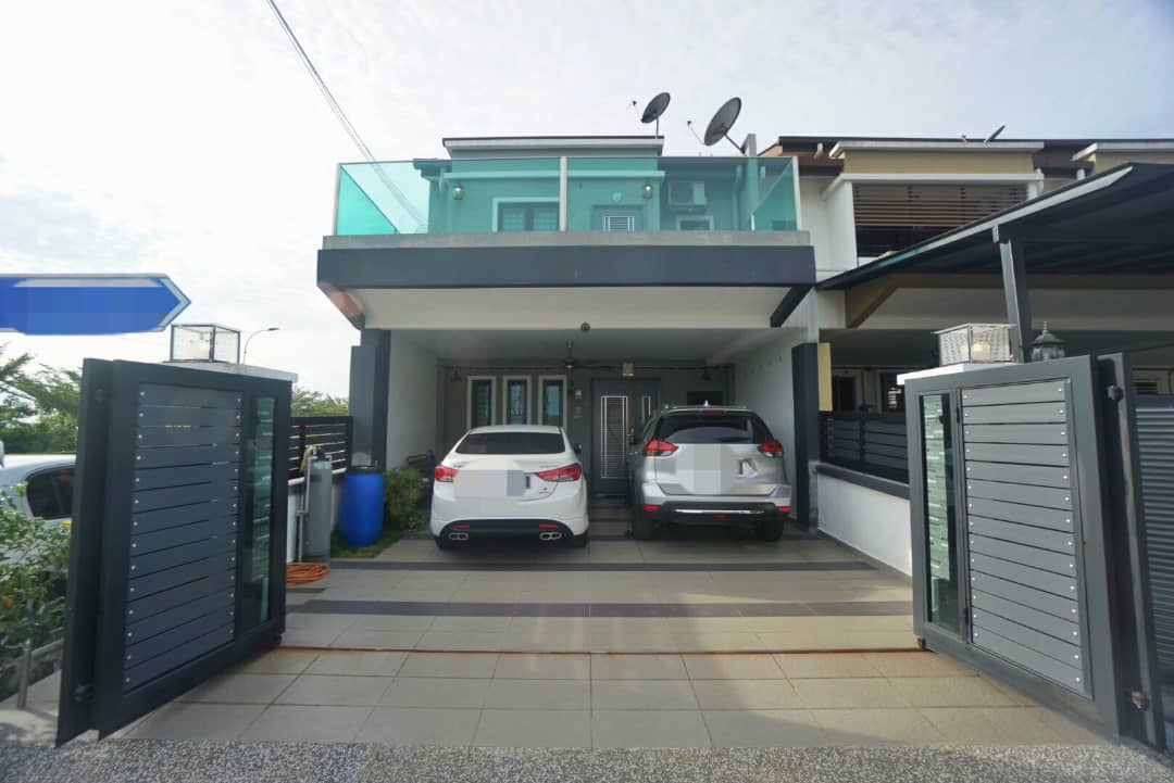 RENOVATED End Lot 2 Stry House Bdr Putera 2 Klang