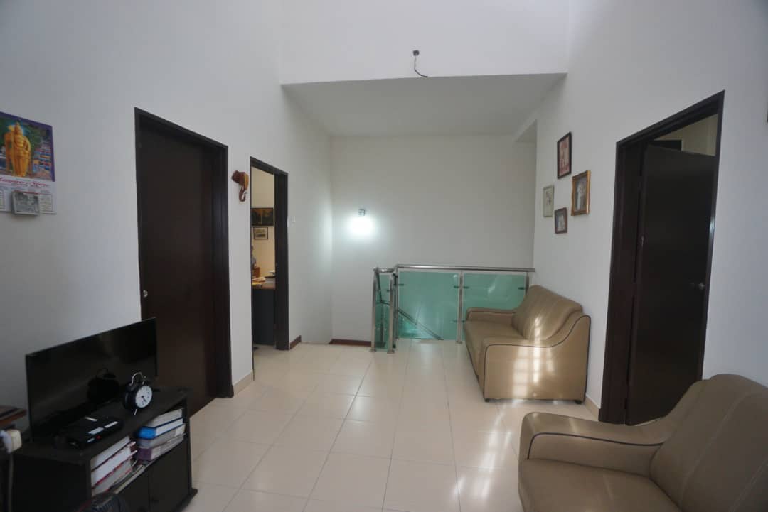 RENOVATED End Lot 2 Stry House Bdr Putera 2 Klang - photo 4