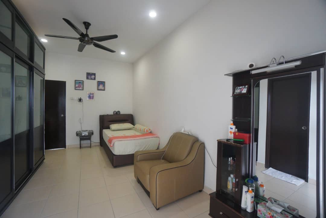 RENOVATED End Lot 2 Stry House Bdr Putera 2 Klang - photo 7