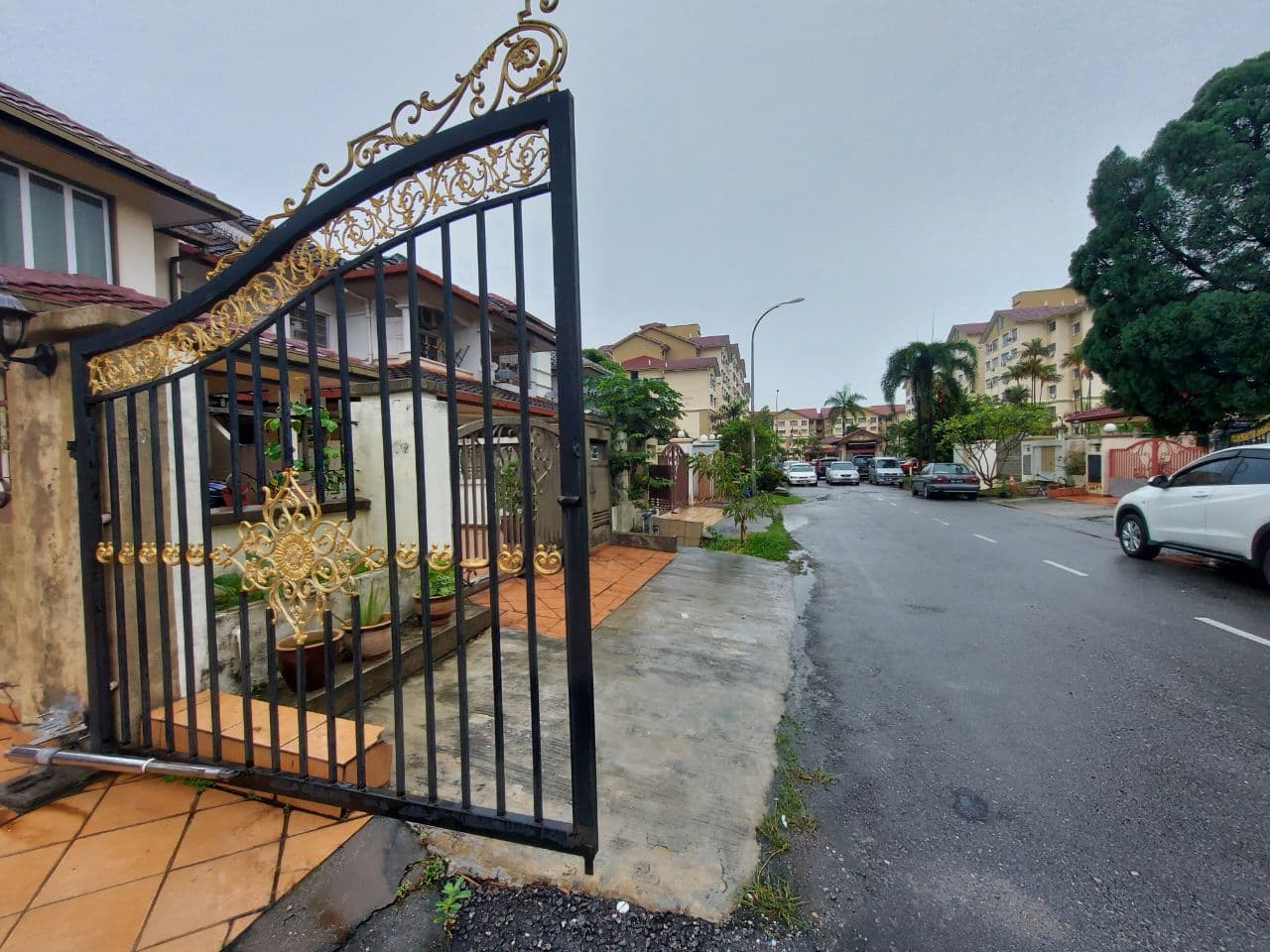 2 Storey Terrace Renovated USJ 19 SUBANG JAYA - photo 3