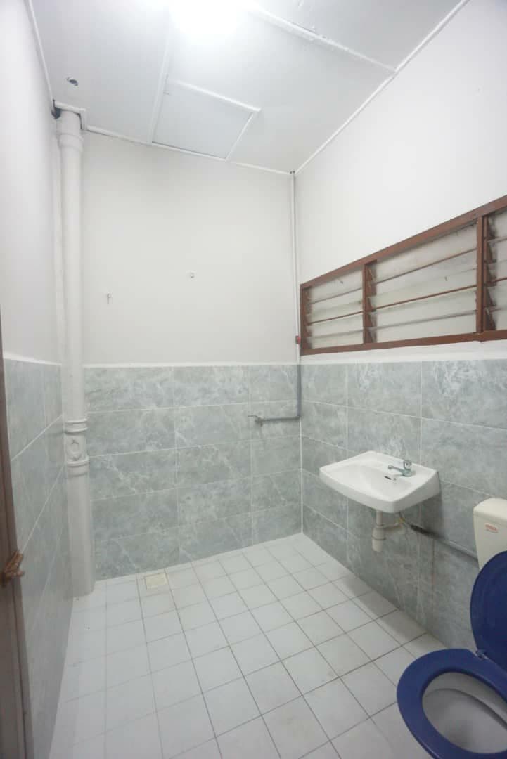 2 Storey House Seksyen 11 Shah Alam - photo 9