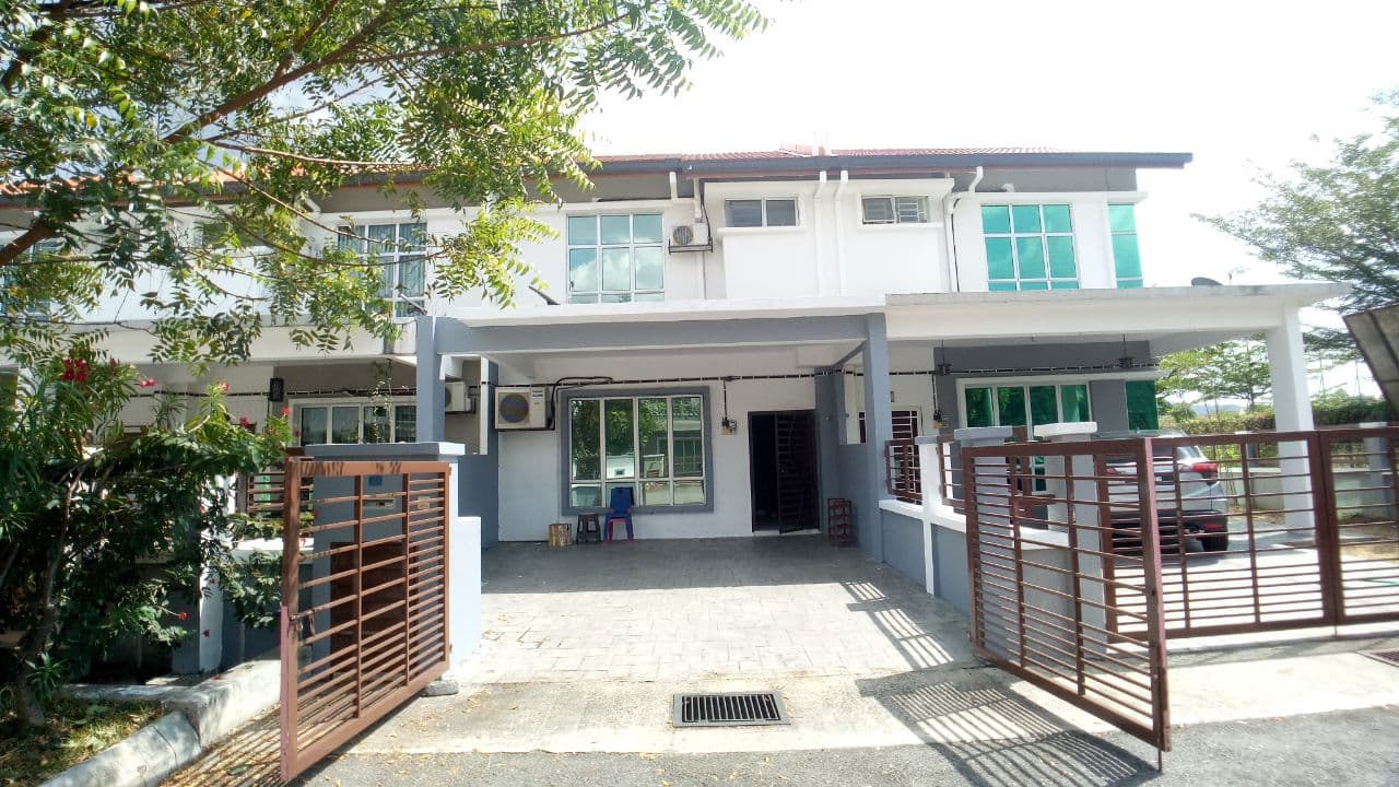 Double Storey Terrace House Fasa 3 Puncak Alam