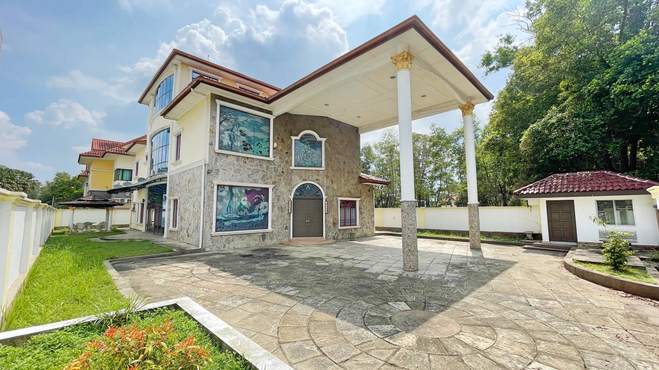 2 n Half Stry Bungalow  Jalan Mihrab Bkt Jelutong