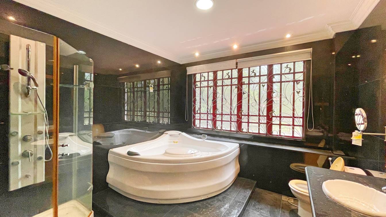 2 n Half Stry Bungalow  Jalan Mihrab Bkt Jelutong - photo 2