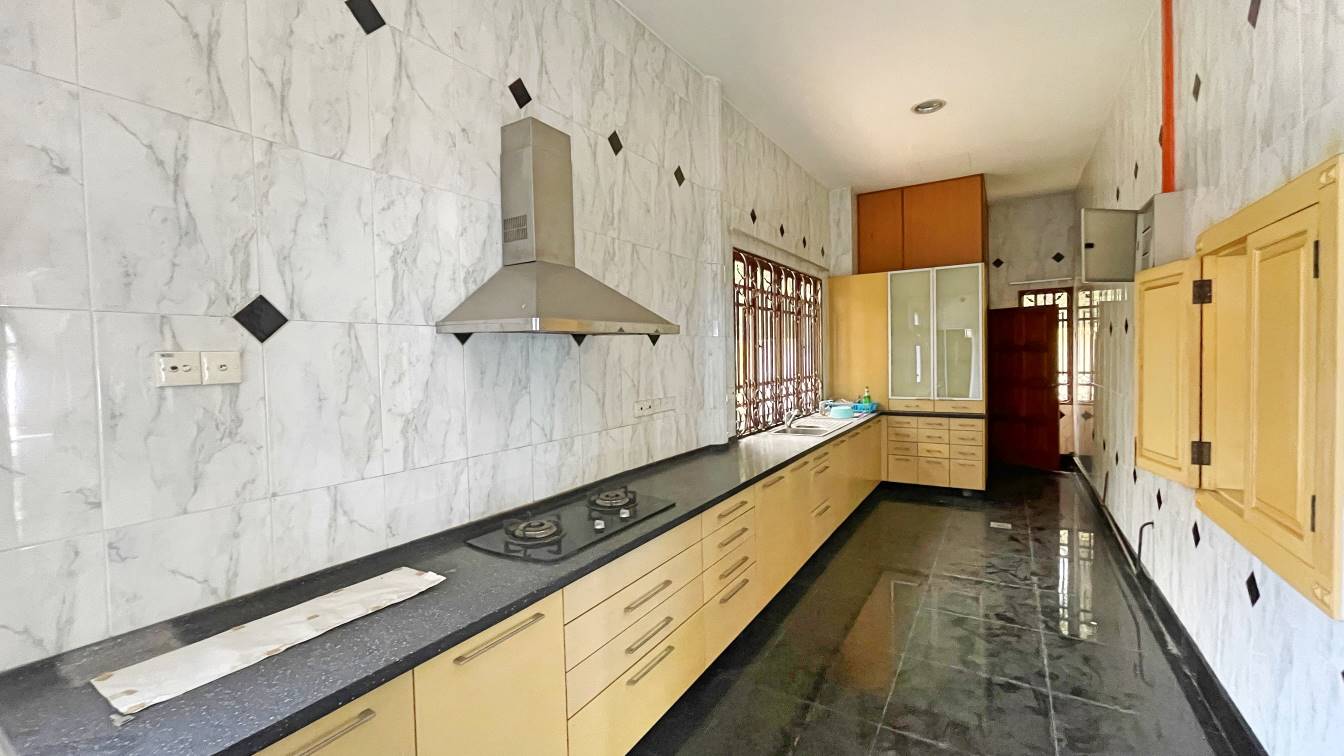 2 n Half Stry Bungalow  Jalan Mihrab Bkt Jelutong - photo 5