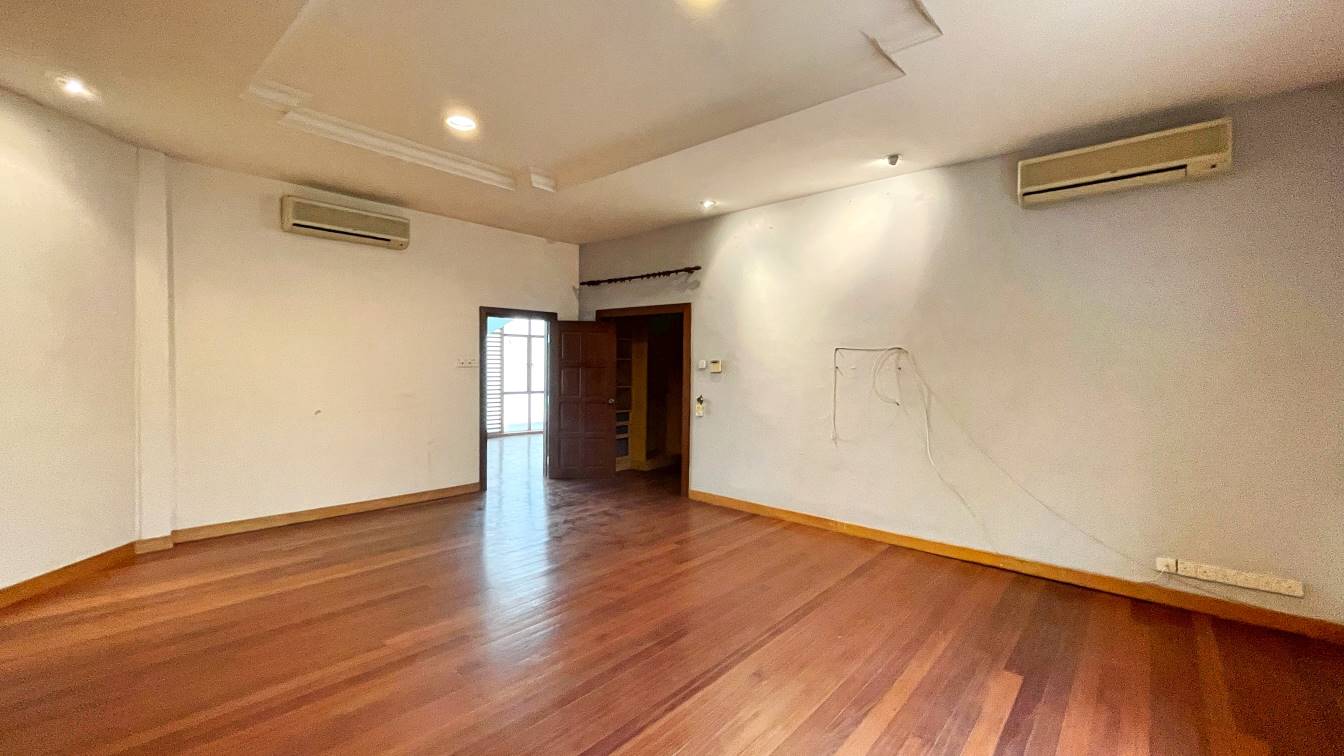 2 n Half Stry Bungalow  Jalan Mihrab Bkt Jelutong - photo 11