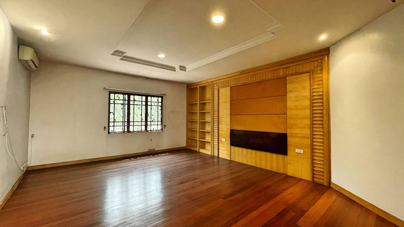 2 n Half Stry Bungalow  Jalan Mihrab Bkt Jelutong - photo 12