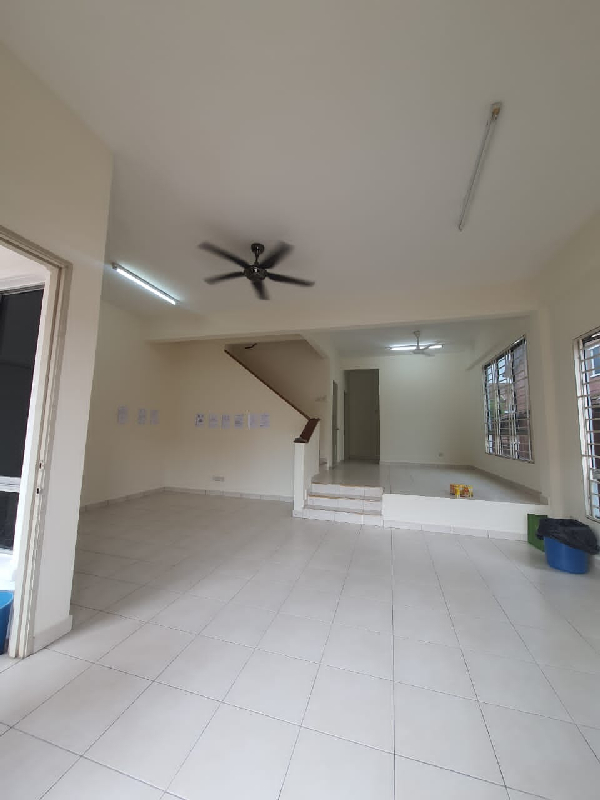 ALAM BUDIMAN END LOT DOUBLE STOREY FOR SALE - photo 2