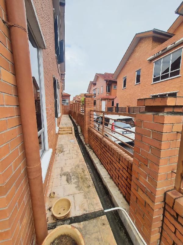 ALAM BUDIMAN END LOT DOUBLE STOREY FOR SALE - photo 5