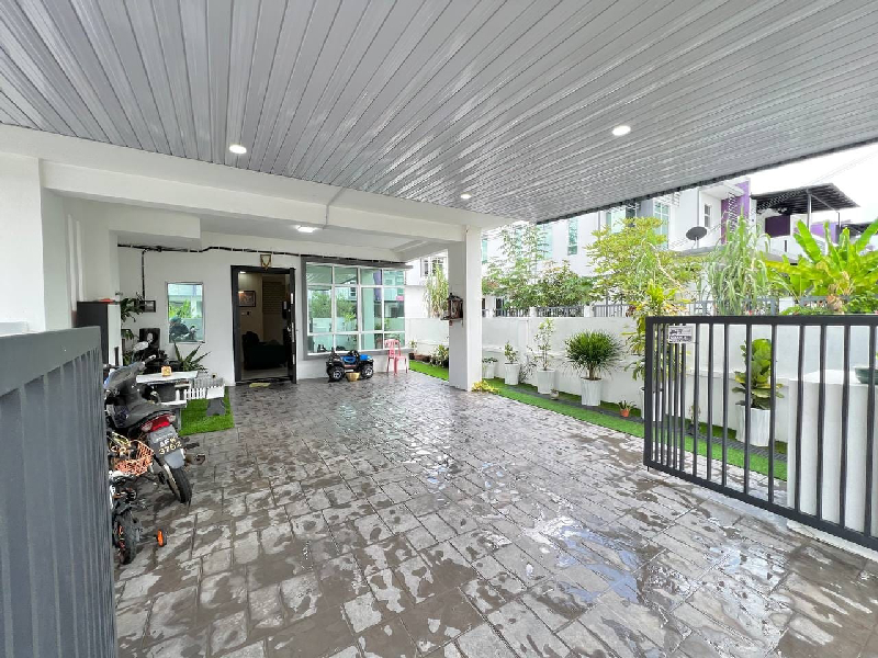 END LOT DOUBLE STOREY MERANTI HILL PARK PUNCAK ALAM - photo 2