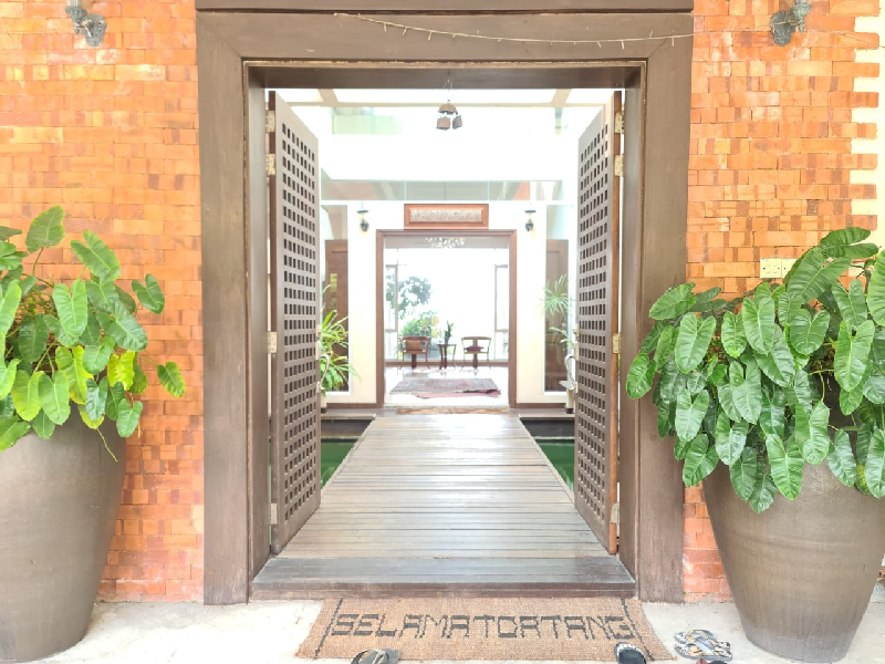 MODERN AND BEAUTIFUL BUNGALOW MONTEREZ GOLF CLUB SEKSYEN U9 SHAH ALAM - photo 10