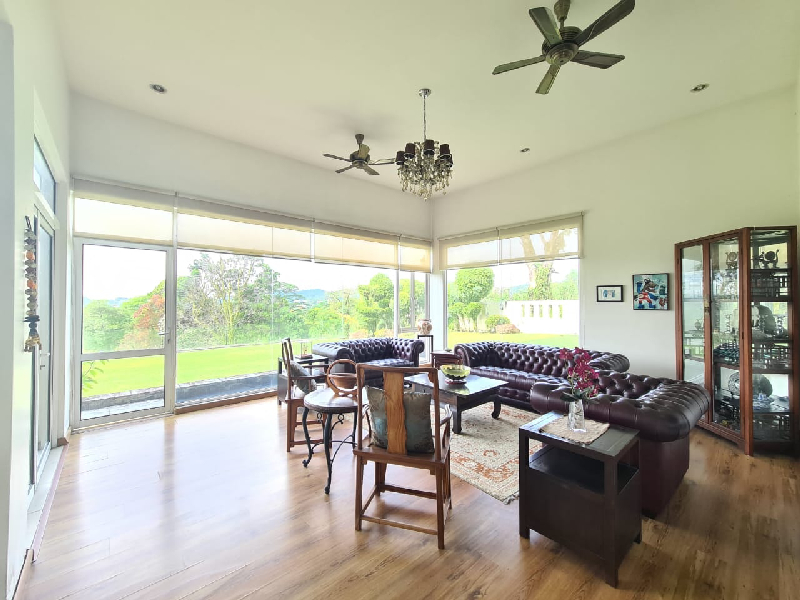 MODERN AND BEAUTIFUL BUNGALOW MONTEREZ GOLF CLUB SEKSYEN U9 SHAH ALAM - photo 11