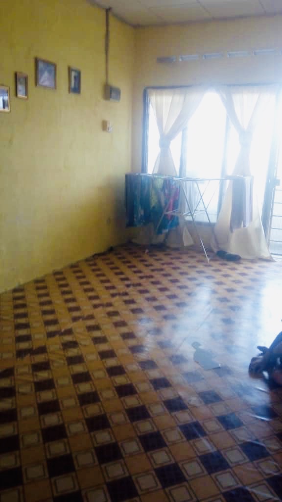 Low Cost Flat Goodyear Court 7 - photo 4