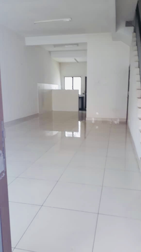 BELOW MARKET VALUE Double Sty Bandar Puteri Klang - photo 3