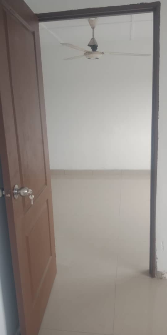 GOOD DEALS Flat Gugusan Seroja, Kota Damansara - photo 3