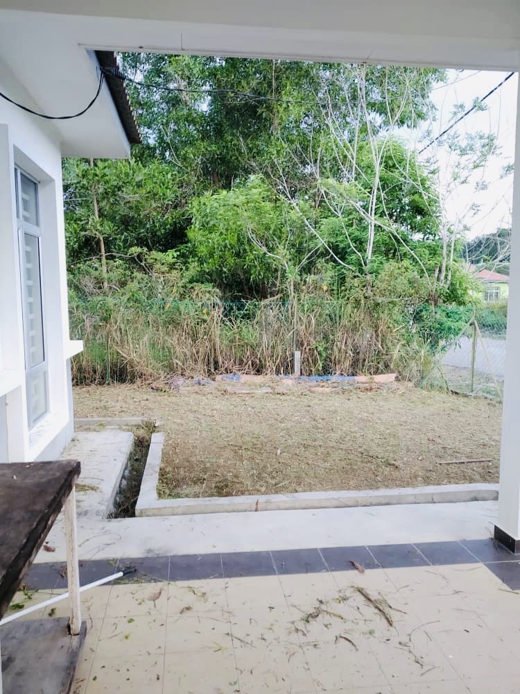 Single Sty Bungalow Bandar Tasik Senangin Lenggeng - photo 10