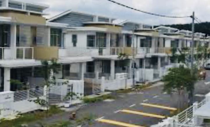 Double Storey Semi-D Bandar Saujana Putra Sg Buloh - photo 1