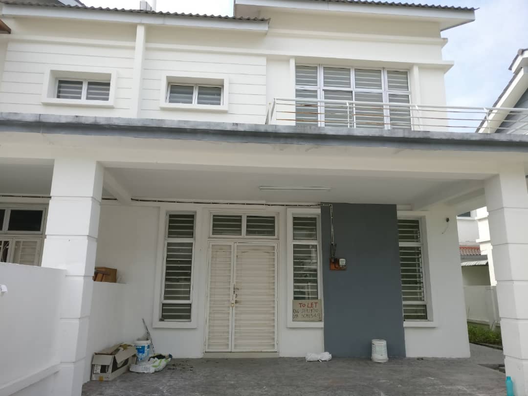 Double Storey Semi-D Bandar Saujana Putra Sg Buloh - photo 2