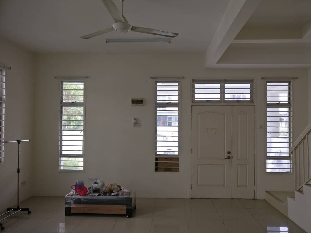 Double Storey Semi-D Bandar Saujana Putra Sg Buloh - photo 3