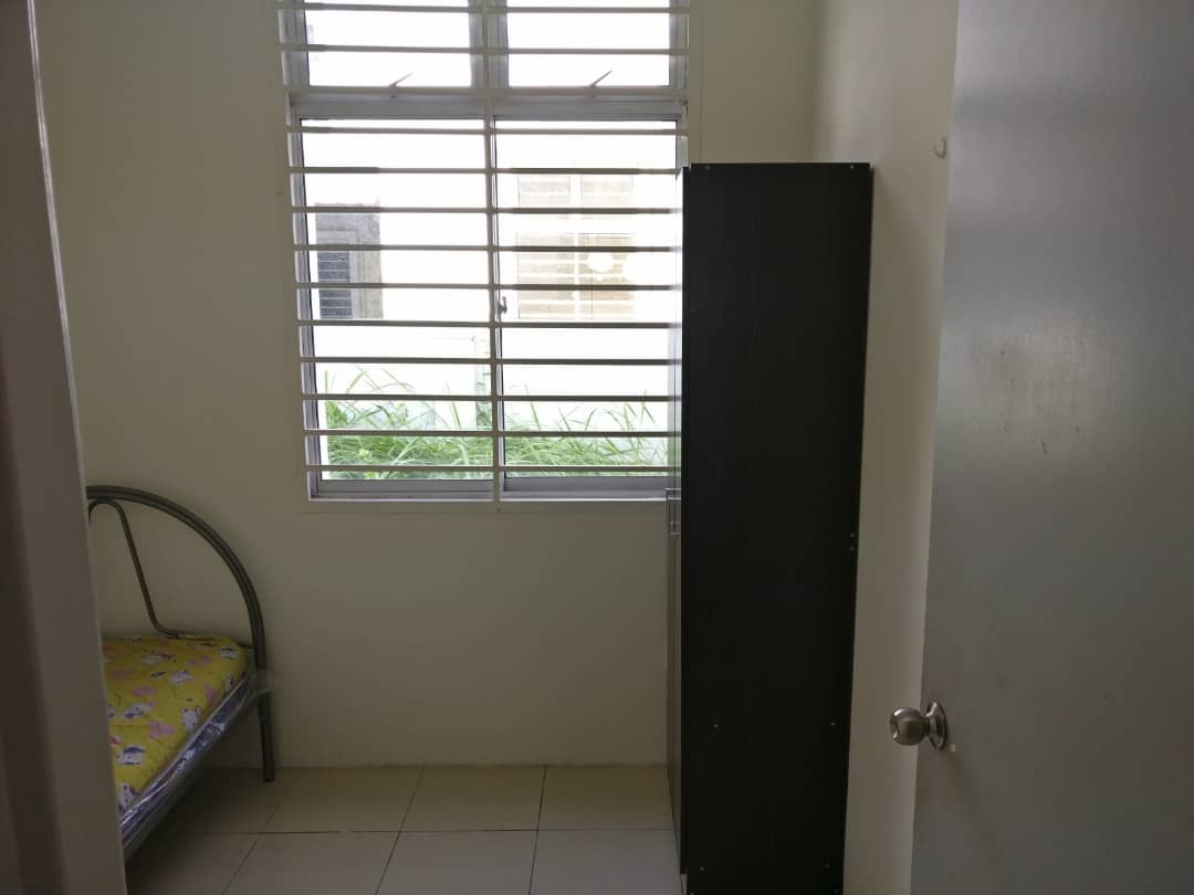 Double Storey Semi-D Bandar Saujana Putra Sg Buloh - photo 8