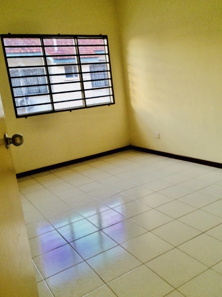 FREEHOLD DOUBLE STY END LOT DESA COALFIELDS - photo 9