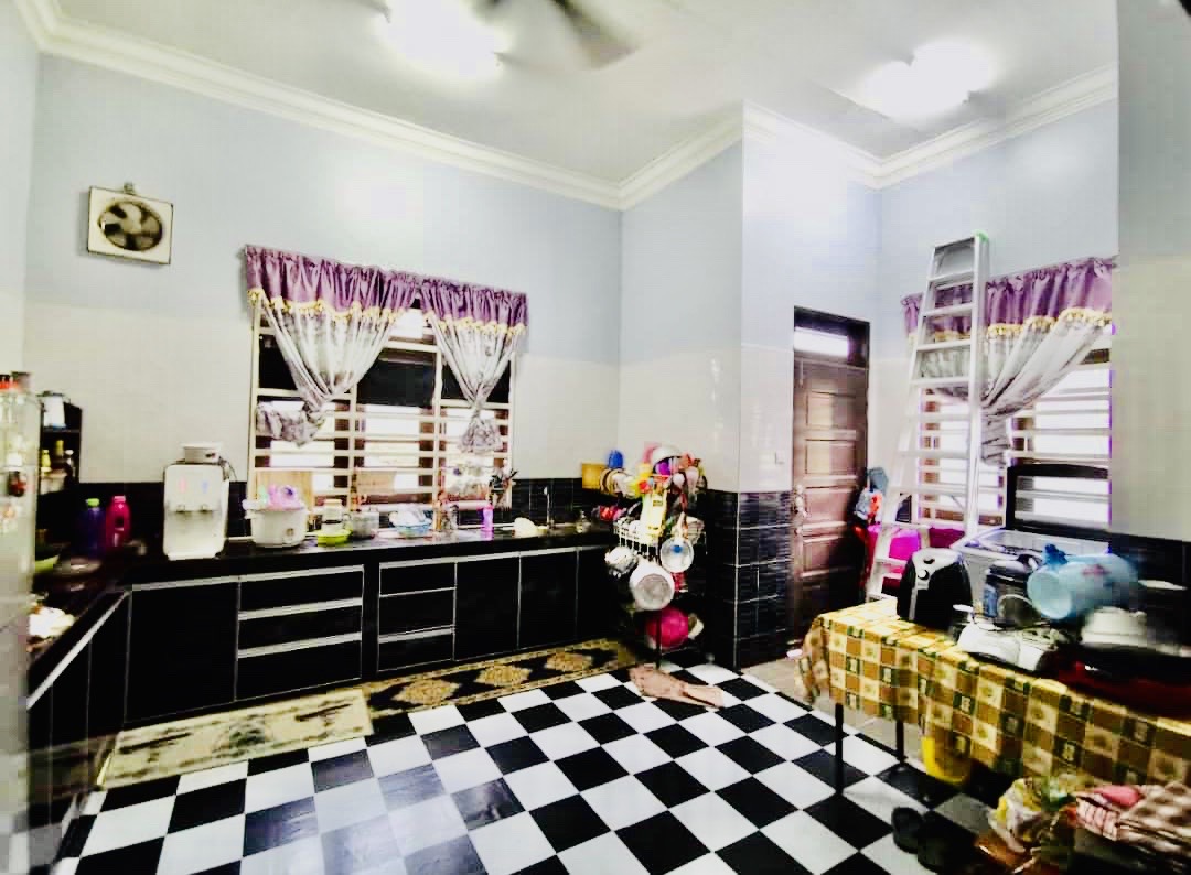 Single Storey Bungalow Tok Jiring Kuala Terengganu - photo 4