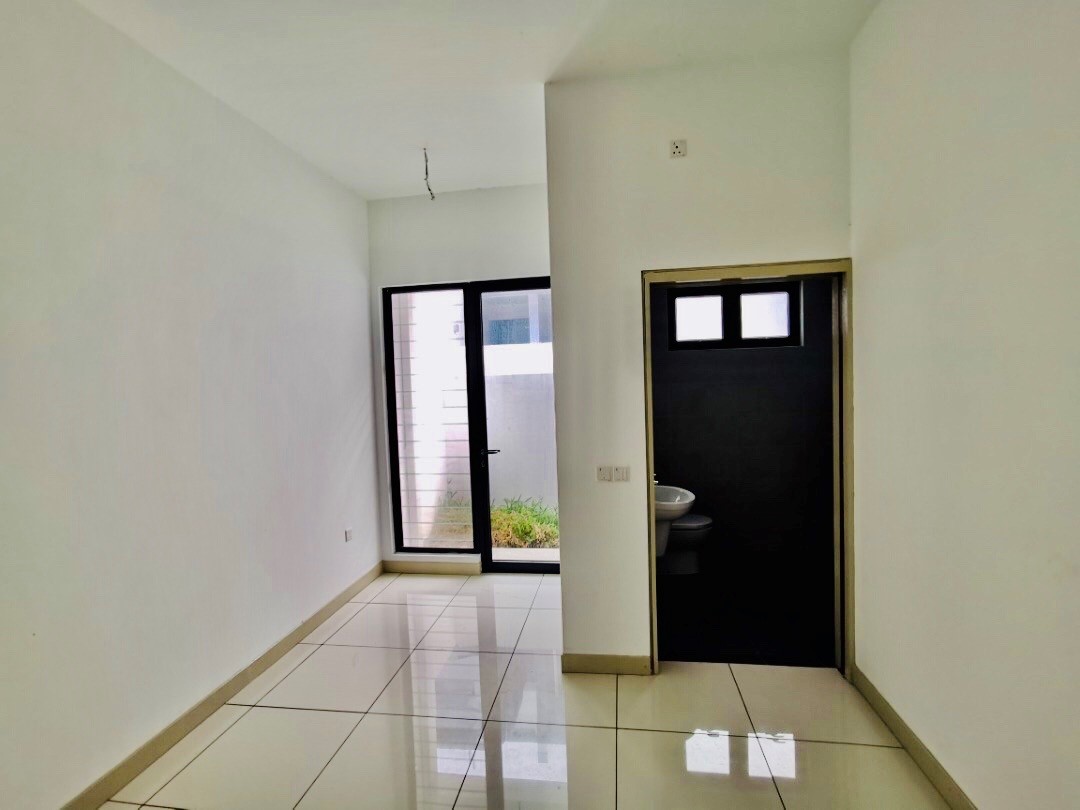 NEW UNIT 2 Storey House Denai Alam Shah Alam - photo 8