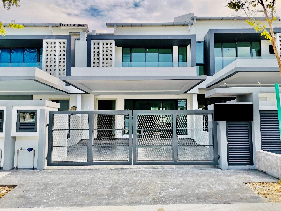 NEW UNIT 2 Storey House Denai Alam Shah Alam