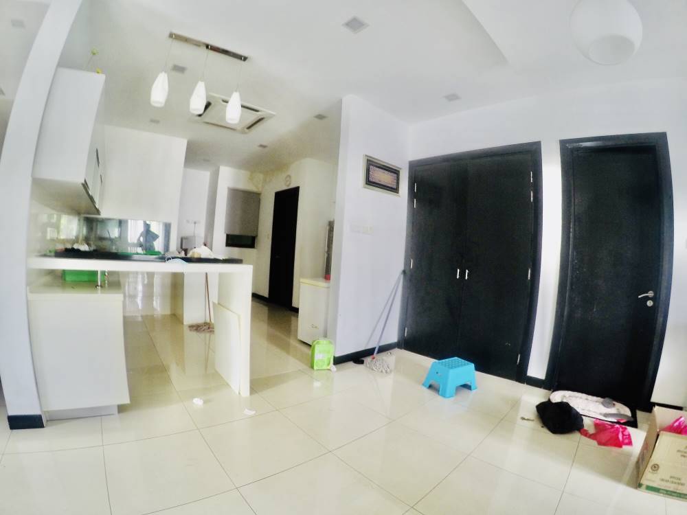 3 Storey Semi D House Anjung Tiara Segambut KL - photo 3