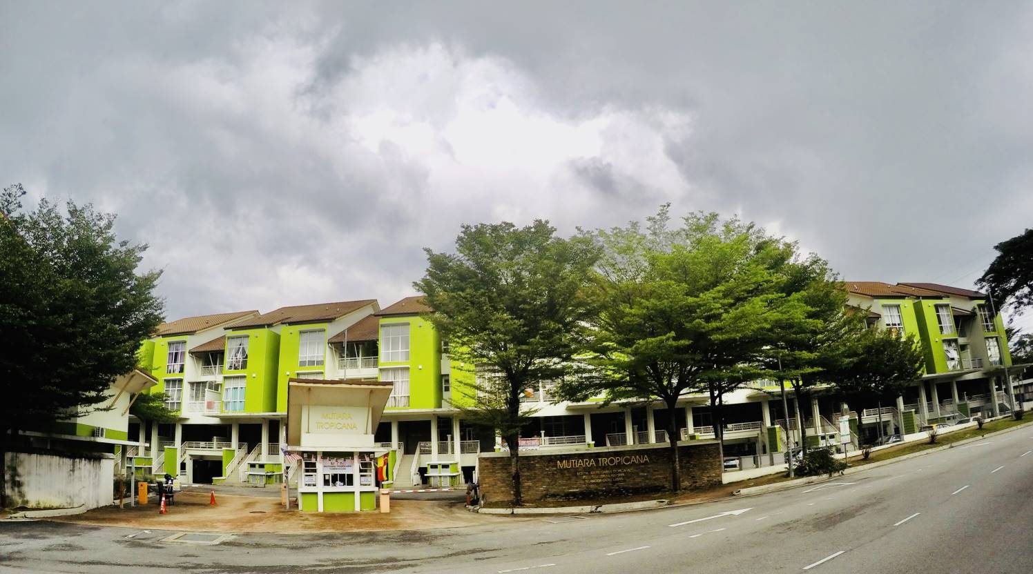 Prime Area Townhouse Upper Floor Tropicana PJ