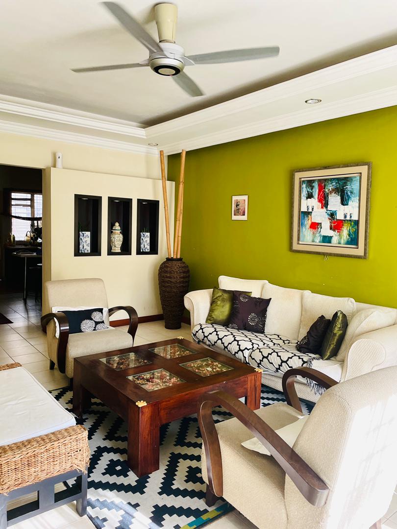 WELL MAINTAINED 2 Storey House Kota Damansara PJ