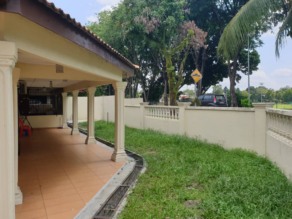 FREEHOLD 2 Storey Corner House Kelana Jaya PJ - photo 3
