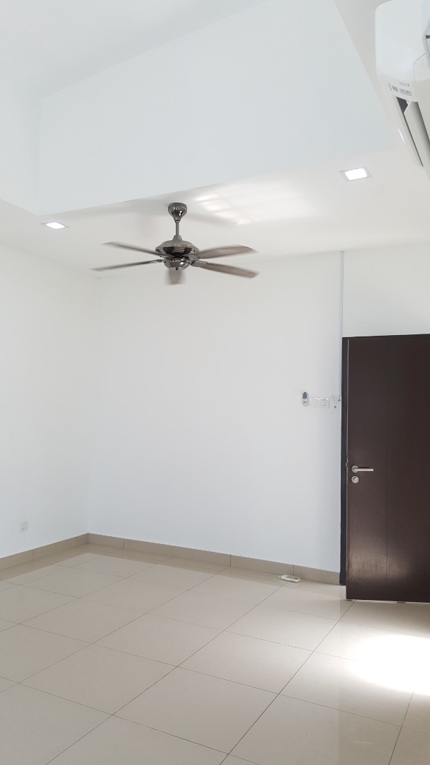 FREEHOLD Double Storey House Glenmarie Shah Alam - photo 9