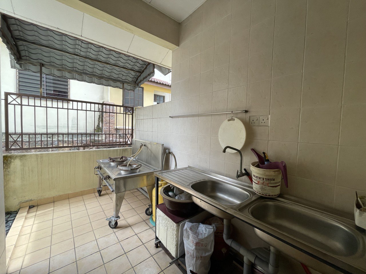 Double Storey Terrace, Jalan Rabung, Bukit Jeluton - photo 9